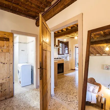 La Casina Di Wendy * Sassa (Tuscany)